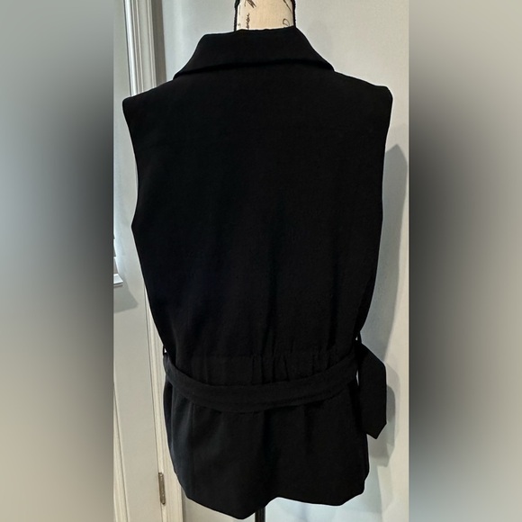 ⚫  Calvin Klein Black & Gold Vest – Size M ⚫ - Picture 5 of 15